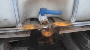 В место крышки на евро куб придумали переходник