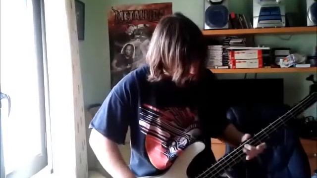 Hysteria Muse Bass Cover смотреть онлайн