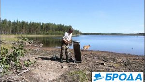 Небольшая многофункциональная раскладушка для зимней рыбалки или любимого питомца.
