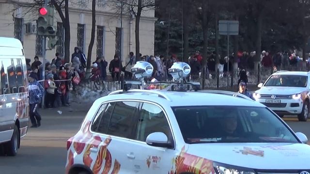 Эстафета Олимпийского огня в Йошкар-Оле (на площади у ПГТУ) смотреть онлайн