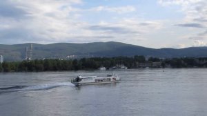 Теплоход Заря