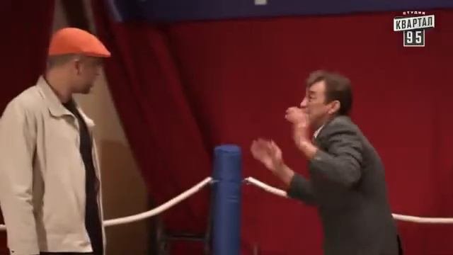 Митяй предлагает Сереге спеть песню.