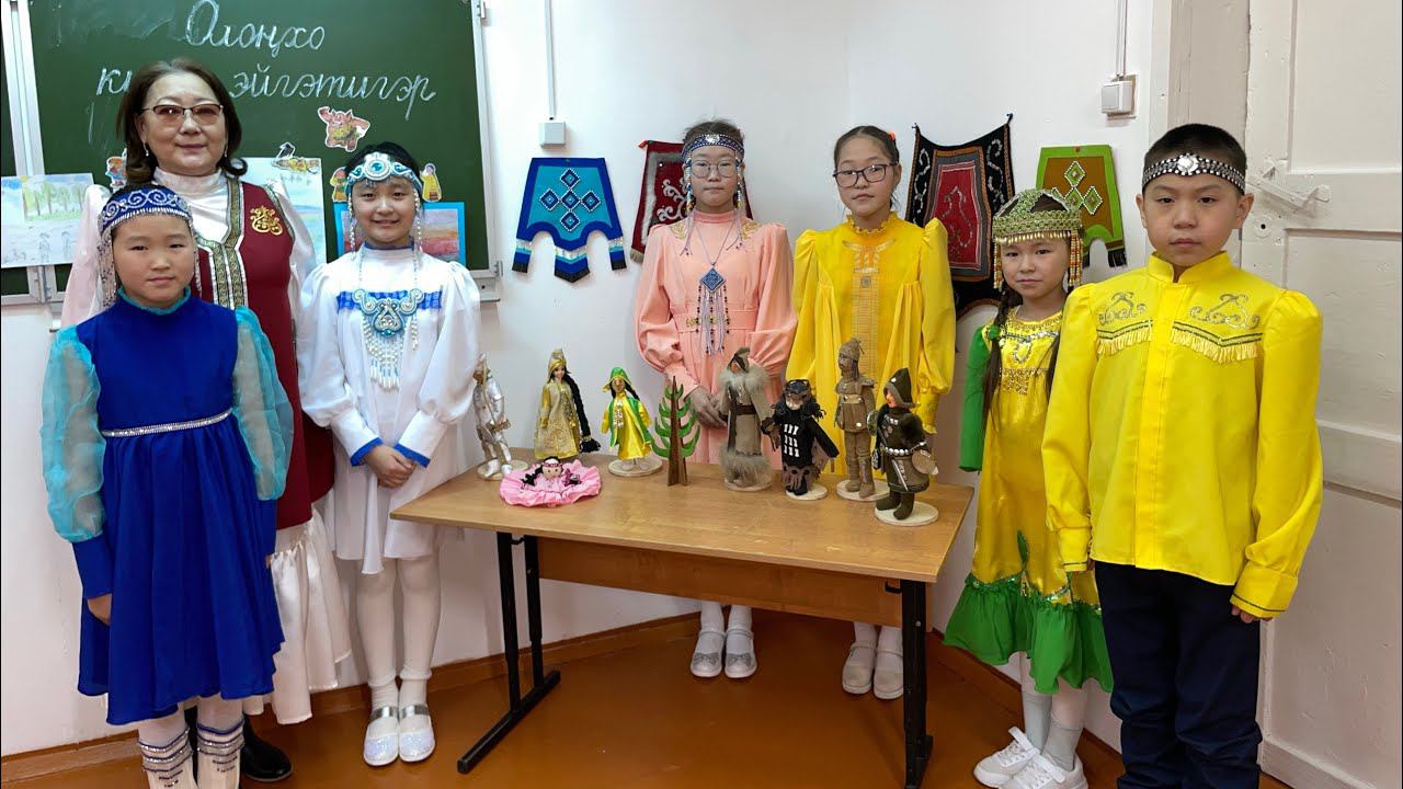 Олоҥхо күнүгэр аналлаах Олоҥхо киэҥ эйгэтигэр тэттик киинэ. Тумат орто оскуолатын 4 кыл.үөрэнээ-рэ