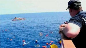 У берегов Сицилии итальянские моряки спасли более 500 мигрантов из Ливии
