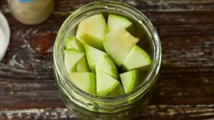 Маринованные кабачки Кровавая Мэри