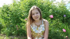 Песня на чувашском "Мама" исполняет Короткова Дарья 13 лет