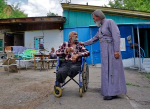 Центр помощи бездомным во имя прав. И. Кронштадского при Крестовоздвиженском храме г. Уфы