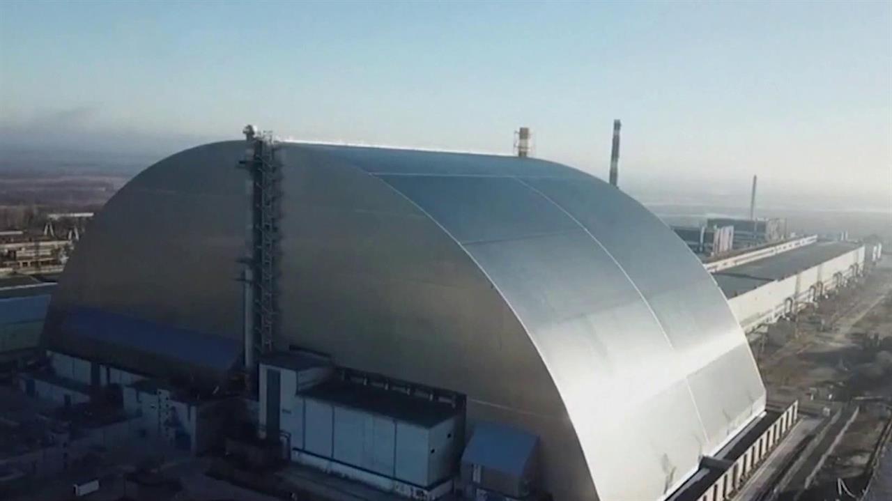 Украинские власти отключили электроснабжение Чернобыльской АЭС