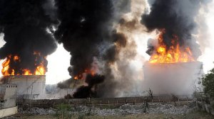 Клапан небезопасной конструкции привёл к взрыву на нефтебазе