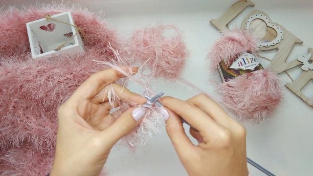 ВЯЗАНИЕ ПЛЕДА из пряжи ТРАВКА спицами для начинающих, легкий воздушный узор