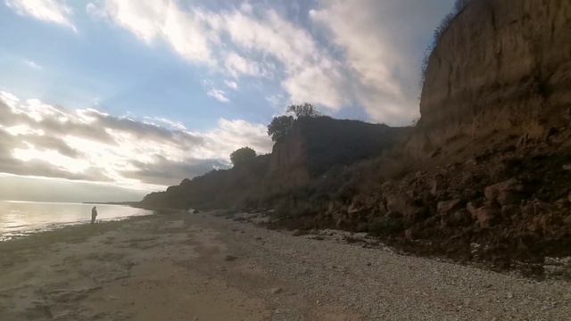 260 Переезд с севера на юг из города в деревню / Осеннее море / Заброшенный пляж / Закат