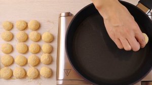 Сырные шарики на сковороде | Вкусная закуска из сыра