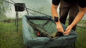 Ловля карпа на деревенском пруду. Как нельзя вываживать карпа.