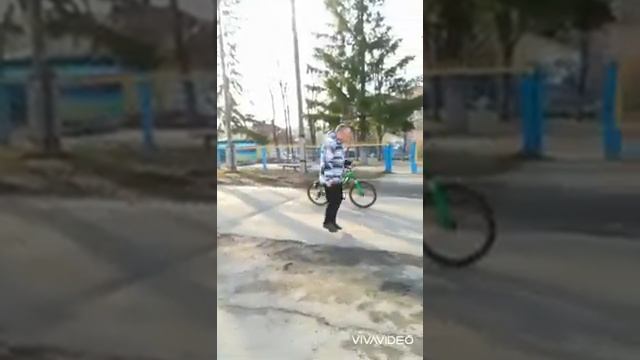 Чем заняться во время карантина. Только спортом. смотреть онлайн