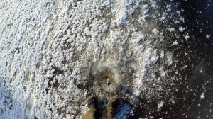 Протяжка веревки под лёд в одного (без торпед).