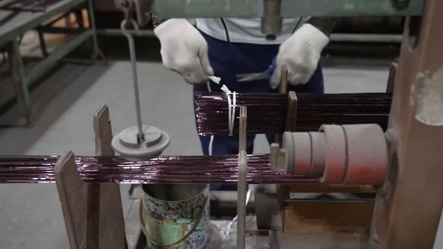Процесс изготовления изделий из стекла. Японский стекольный завод со 100-летней историей