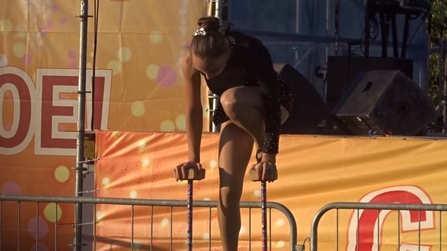 Цирковая студия "Рассвет" Софиевский Дом Культуры. День посёлка Гвардейское. Крым смотреть онлайн