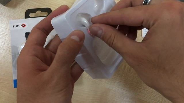 Беспроводные наушники FUMIKO BE04. Полный обзор и распаковка недорогих блютуз наушников с кейсом. смотреть онлайн