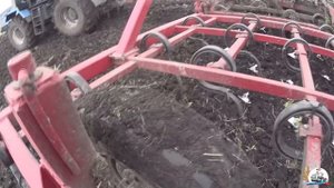 Пахота паров на двух Т-150К и тут же культивация их на ХТЗ-17221.