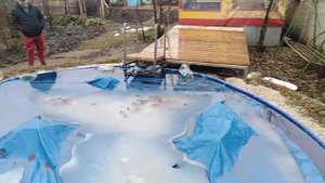 Бассейн после зимы с водой, что произошло.
