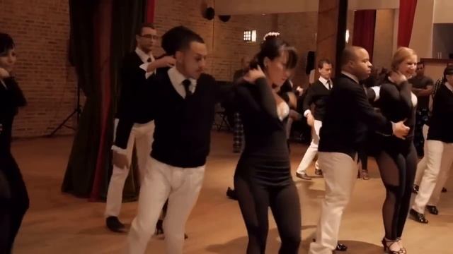 Chicago Touch "As Long As You Love Me" смотреть онлайн