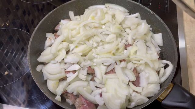 Куриная Печень в Вкуснейшем Соусе! Очень Вкусный Рецепт! смотреть онлайн