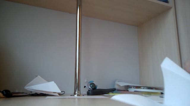 Делал игрушки из бумаги самолёт лягушек бомбу и кораблик получилась очень круто и классные игрушки смотреть онлайн