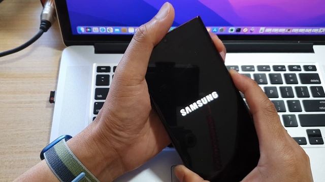 Galaxy S22/S22+/Ultra: How to Wipe Cache Partition смотреть онлайн