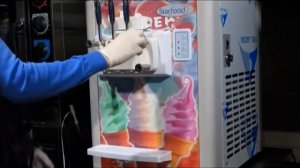 Фризер для мягкого мороженого STARFOOD BQ316M от компании "Звезды общепита".