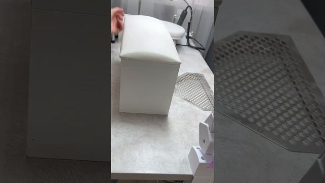 НИЗКАЯ ПОДСТАВКА/ кабинет мастера маникюра / подставка для встроенной вытяжки .ответ хейтера