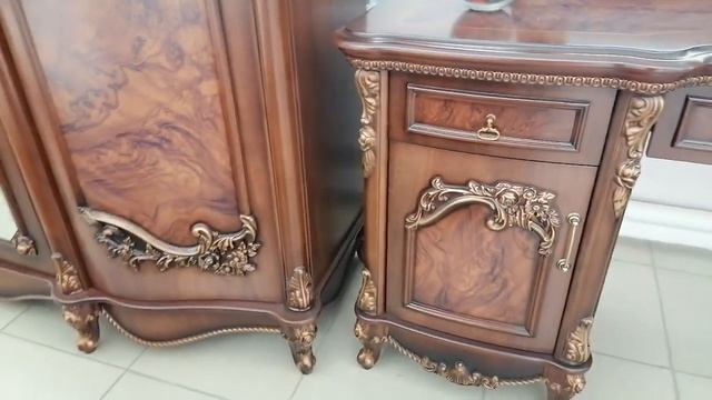 Спальня Донателла с 5 дверным шкафом Орех с патиной золото Кубань мебель . смотреть онлайн