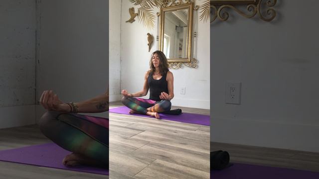 Chanting along to Snatum Kaur's Ong Namo at our Fort Lauderdale Retreat! смотреть онлайн