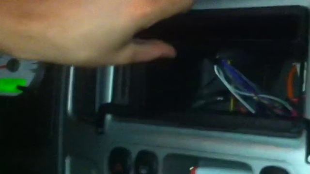 How to install a 2005 Ford Escape stereo head unit смотреть онлайн