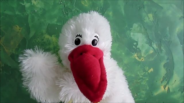 Одеваемся. Детские стихи потешки от говорящих Аиста и Лисенка