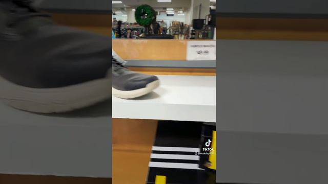 Цена на обувь в США смотреть онлайн