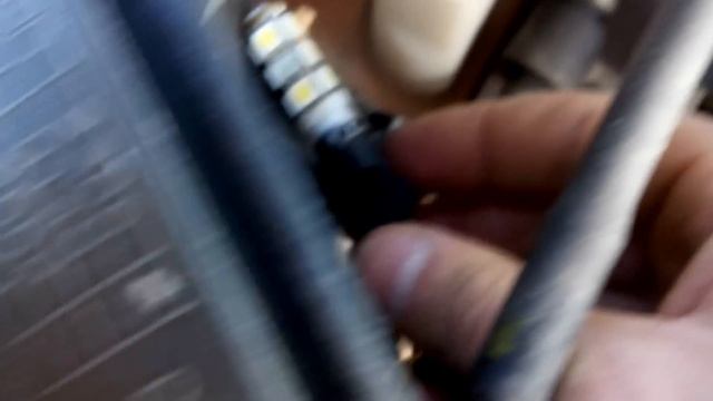 Установка светодиодных ламп в габариты Kia Ceed
