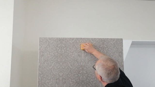 Как правильно клеить текстильные обои