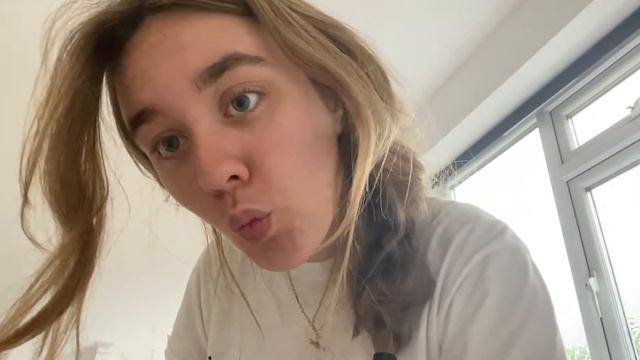 FINALLY Seeing Sam Fender | Tramlines 2022 | LARA ELEANOR FACER смотреть онлайн