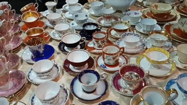 Картинки с ярмарки. #Нюрнберг. Meissen. Goebel. Фарфор Бавария Европа. #блошиныйрынок