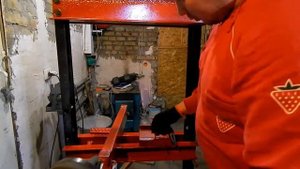 Пресс своими руками / Пресс из 5т. домкрата