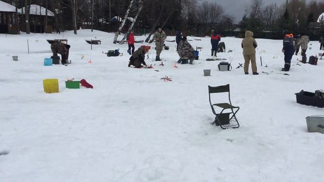 Ловля форели со льда. РК Фишка Липки. 04.03.23. смотреть онлайн
