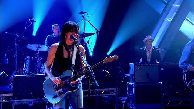 Chrissie Hynde - Dark Sunglasses (2014) =HD= смотреть онлайн