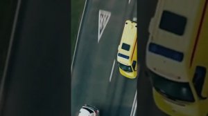 скорая летит