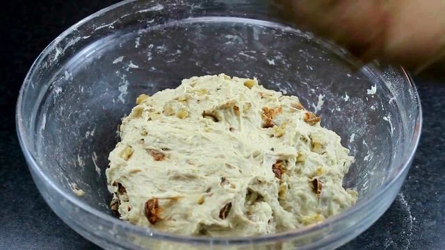 ХЛЕБ с грецкими орехами и вялеными помидорами. Итальянский хлеб. Italian bread with walnuts. смотреть онлайн