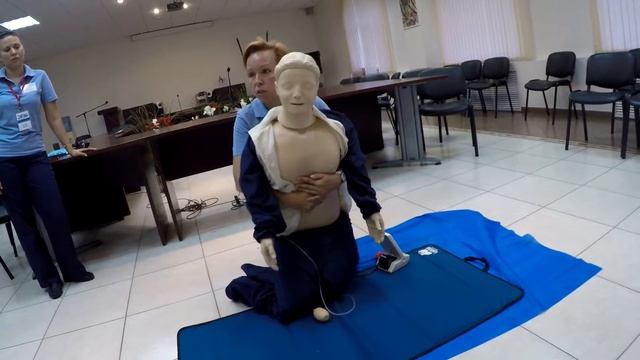 Сердечно легочная реанимация часть3 (Удаление инородного тела) смотреть онлайн