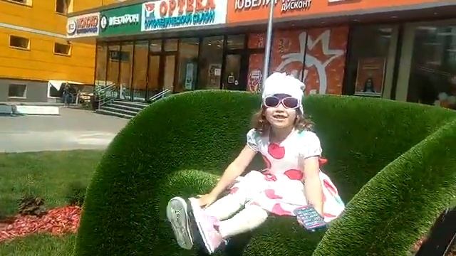 Гуляем - карета с лошадьми зеленый фасад смотреть онлайн