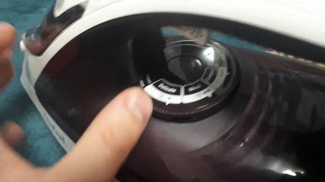 Утюг Tefal Easygliss Plus FV5716E0 смотреть онлайн