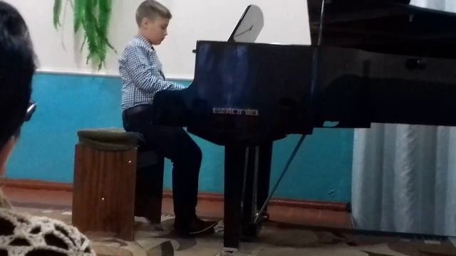 Examenul la pian смотреть онлайн