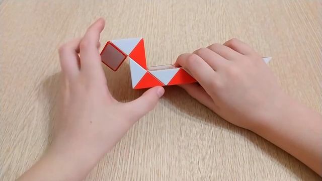 Лягушка из змейки Рубика смотреть онлайн