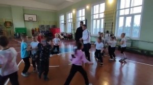 "Весёлые старты" команд первоклассников.